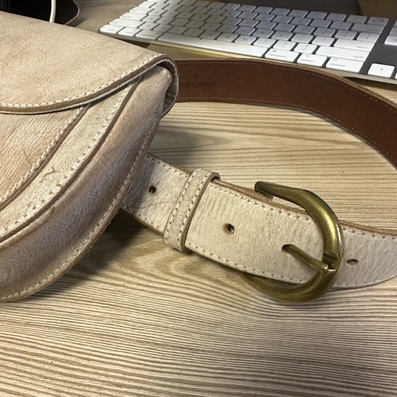 Cleo & wolf women's saddle belt bag - Picture 4 of 7